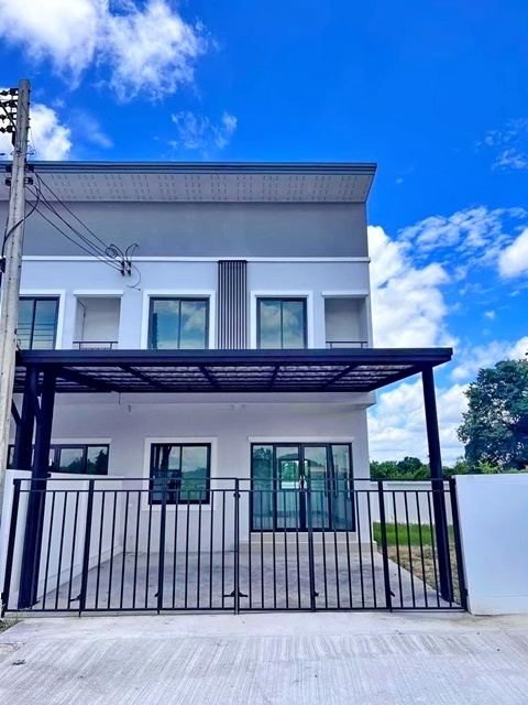 เลี้ยงสัตว์ได้ 20ตรว.โรบินสัน สระบุรี  ให้เช่าทาวน์โฮม 2 ชั้น พิชิตวิทยา 160ตรม. 3นอน 2น้ำ 2จอดรถ 1แอร์