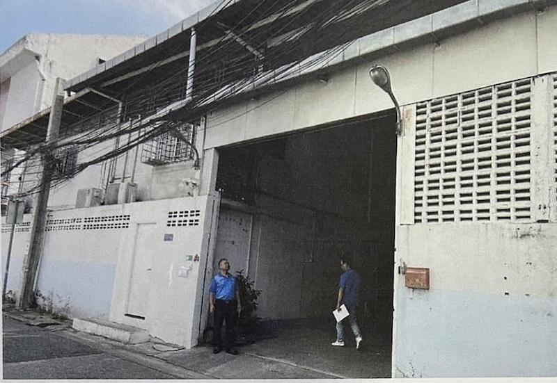 EPL-WH0584 ให้เช่าโกดัง-ออฟฟิศ  ใกล้ mrtท่าพระ จรัญสนิทวงศ์ 2 ขนาด 1,349 ตรม.​ ประตูกว้าง 4 เมตร สูง 3.8 เมตร 