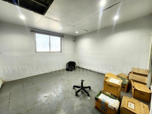 อาคารพาณิชย์ 4 ชั้น ซอย ดวงมณี ติดกระทรวงสาธารณสุข ใกล้ ทางด่วนงามวงศ์วาน