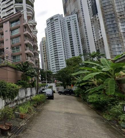 ให้เช่าสำนักงาน2ชั้น พื้นที่ 220 ตารางเมตร ซอยสุขุมวิท 24 ใกล้ BTS พร้อมพงษ์ราคาเช่า 110,000 บาท / เดือน ( สัญญาขั้นต่ำ 1 ปี ประกัน 3 เดือน ล่วงหน้า 1 เดือน )ที่ตั้ง ถนนสุขุมวิท ซอยสุขุมวิท 24 แขวงคลองตัน เขตคลองเตย กรุงเทพมหานคร 10110พื้นที่ใช้สอย 220 ตารางเมตร จำนวน 2 ชั้น 3 ห้องทำงาน 2 ห้องน้ำ จอดรถ 4 คันติดต่อ : คุณภัสพงณ์ 063-409-8164Line : deedaa23PL. Real Estate Brokerhttp://www.kaibaanteedin.comบริการรับฝากขาย คอนโด บ้าน ที่ดิน อส