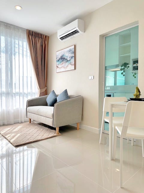 The Sky Sukhumvit is nice, spacious, convenient, 2nd floor, BTS Udomsuk.***Service for selling/renting houses, condos and giving advice. If interested, contact at any time***Interested in additional details or pictures or making an appointment to see the room?Contact Ekachai (Aui)T. 089-799-5598Line ID : @auiauiaui001 (add @ in front as well)-------------------------------------------------- ------------Room type: 1 bedroom, 1 bathroomSize 35 sq m., 2nd floorClean room, beautifully decorated, ready to move in.details-------------------------------------------------- ------------Rental price: 15,000 baht/month-------------------------------------------------- ------------* furniture- wardrobe- Built-in kitchen- Bed with mattress- Sofa-------------------------------------------------- ------------*Facilities worth using- swimming pool- Jacuzzi- Fitness- Garden, library-------------------------------------------------- ------------*Nearby important places (Based on information from Google
