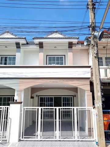 ทาวน์เฮ้าส์2ชั้น ปรับปรุงใหม่พร้อมอยู่ค่ะ หมู่บ้านบ้านพุทธชาด -แยกบางพลู