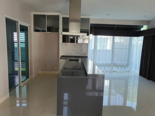 C4242 ขายบ้านเดี่ยว 2 ชั้น โครงการ คิวเฮ้าส์ อเวนิว Q.HOUSE AVENUE ราชพฤกษ์-พระราม 5 ติดถนนนครอินทร์ ฝั่งใกล้ถนนกาญจนาภิเษก