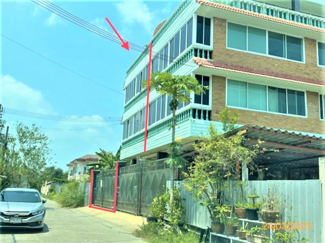 ขายบ้านเดี่ยว 3 ชั้น ย่านบางบอน กรุงเทพมหานคร  PKK02-15770