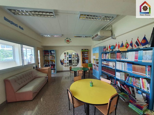 OFfice ขาย ที่ดินพร้อมอาคาร ซอยวิภาวดีรังสิต 56 กรุงเทพฯ 30 ห้องนอน 10 ห้องน้ำ area 2 RAI 1 NGAN 54 SQ.WA 100000000 THAI BAHT ใกล้กับ โรงแรมรามาการ์เด้นส์ สวยและดี