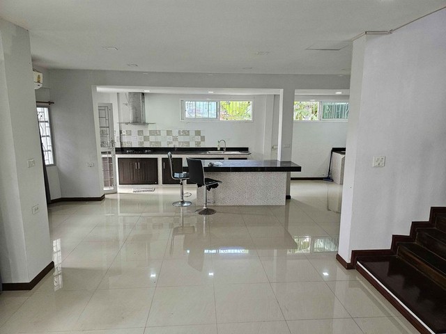 ให้เช่า บ้านเดี่ยว 2 ชั้น 4 นอน 4น้ำ ซอยท่าอิฐ รัตนาธิเบศ ตลาดท่าอิฐ 600m bigC 1km  MRTสายสีม่วงท่าอิฐ