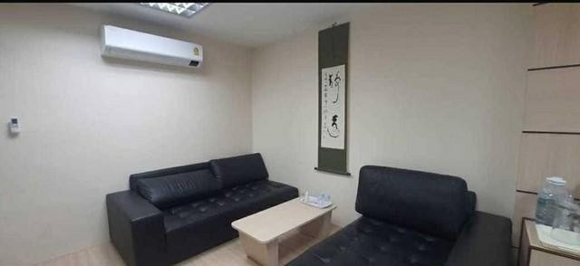 C4255 ขายโฮมออฟฟิศ 4 ชั้นครึ่ง ถนนศรีวรา รามคำแหง39 ย่านทาวน์อินทาวน์ เลียบด่วน ตรงข้าม SC Park ใกล้เอกมัย ทองหล่อ