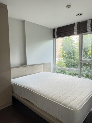 The Crest Sukhumvit 49, safe, convenient, livable, 4th floor, BTS Thonglor.***Service for selling/renting houses, condos and giving advice. If interested, contact at any time***Interested in additional details or pictures or making an appointment to see the room?Contact Ekachai (Aui)T. 089-799-5598Line ID: @auiauiaui001 (add @ in front)Room type: 1 bedroom, 1 bathroomSize 33.5 sq m., 4th floorNew, clean room, beautifully decorated, ready to move in.details-------------------------------------------------- ------------Rental price 23,000.-/month-------------------------------------------------- ------------* furniture- wardrobe- Built-in kitchen- Bed with mattress- TV shelf- Sofa- curtain-------------------------------------------------- ------------*Facilities worth using- swimming pool– Fitness- Security guard- closed-circuit camera-------------------------------------------------- ------------*Nearby important places (Based on information from Google Map)The EmporiumMarket Place Th