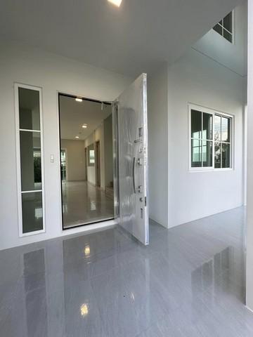 EPL-HR2953 ให้เช่าบ้านเดี่ยว 2 ชั้น ใกล้เมกะบางนา โครงการ Villagio3 ศรีนครินทร์-บางนา เนื้อที่ 75 ตรว. พื้นที่ 227 ตรม. 4 ห้องนอน 5 ห้องน้ำ