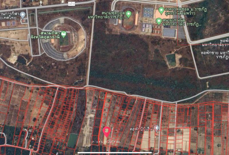 List:M5712ที่ดินแปลงนี้ มีขนาดพื้นที่ 9 ไร่ 240 ตร.ว เป็นรูปสี่เหลี่ยมผืนผ้าด้านหน้าของแปลงที่ดินอยู่ติดด้านหลังมหาวิทยาลัยราชภัฏอุดรธานี (ศูนย์สามพร้าว)พื้นที่ดินสูงเสมอถนน ปรับเรียบไม่รกร้าง มีสระน้ำอยู่ด้านหลังที่ดินมีถนนคอนกรีตตัดผ่าน  เส้นทางดีเดินทางเข้าออกสะดวกที่ดินอยู่ไม่ไกลเขตชุมชน ไม่ไกลจากใจกลางแหล่งธุรกิจอุดรเหมาะการประกอบกิจการหอพัก,อพาร