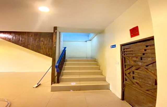 ให้เช่าตึก 2คูหา 2ตลาดจตุจักร สระบุรี  ชั้น ทะลุถึงกันได้ 70ตรว. 280 ตรม. 2นอน 4น้ำ 1แอร์ 2จอดรถ พหลโยธิน15