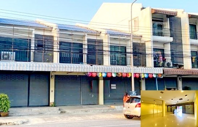 พหลโยธิน15 ตลาดจตุจักร สนามกีฬาจังหวัด สระบุรี ให้เช่าตึก 2คูหา 2ชั้น ทะลุถึงกันได้ 68ตรว. 278 ตรม. 21,999B-M 6.5ลบ. 2นอน 4น้ำ 1แอร์ 2จอดรถChatuchak Market Provincial Stadium Saraburi building for rent 2Units 2Storey interconnected 68sq.wa. 278sq.m. 21,999B-M 6.5million baht 2bed 4bath 1A/C 2 parking. Prahonyothinซ.พหลโยธิน15-23 ถ.พหลโยธิน ปากเพรียว เมือง สระบุรี 18000 ไทยพักอาศัยได้ ใกล้สนามกีฬากลาง เหมาะทำร้านอาหาร ที่จอดรถสะดวก2 ห้องนอน4 ห้องน้ำ1 ห้องครัว1 แอร์- เครื่องดูดควันสถานที่ใกล้เคียง