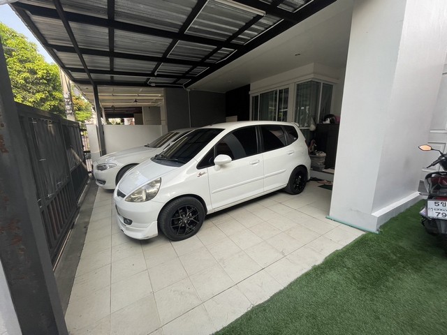 ขายบ้าน 2 ชั้น 31.4 ตรว. ซอยลาดพร้าว 83 ใกล้ Big C ลาดพร้าว ใกล้เลียบด่วน สถานีรถไฟฟ้าสายสีเหลืองปากซอย