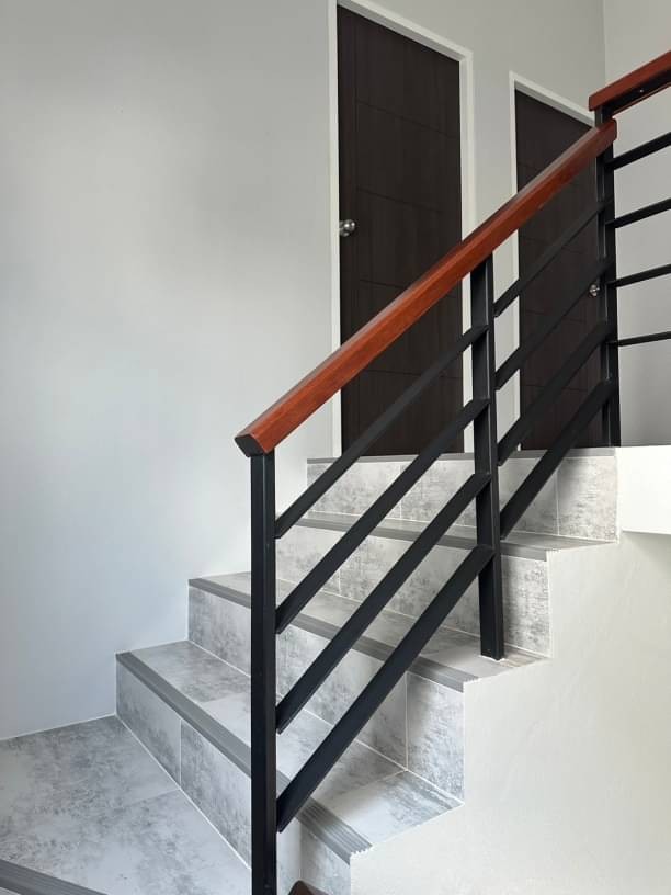 คุ้มสุด​ๆ​ บ้าน​สวยสภาพเอี่ยม​​ ขาย 2.65 ล้าน​​ 39 ตรว. หนองผึ้ง สารภี ทำเลดี สไตล์โมเดิร์น เฟอร์นิเจอร์ครบ ใกล้เมือง เดินทางสะดวก