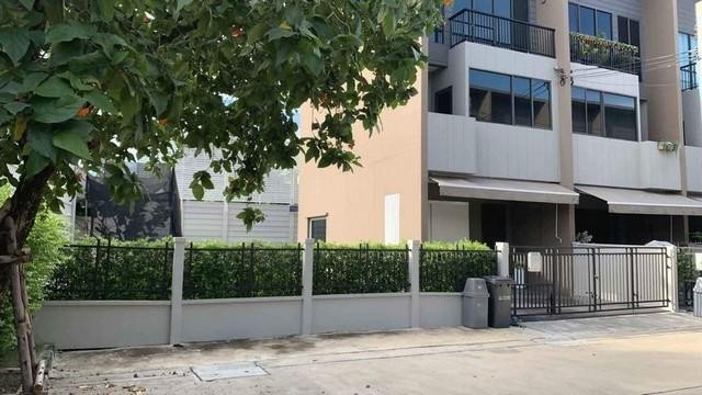 PO165 ขายโฮมออฟฟิศ โครงการ บ้านกลางเมือง ลาดพร้าว-เสรีไทย Baan Klang Muang Ladprao-Serithaiติดถนนเสรีไทย 52 รีโนเวทและบิวท์อินพร้อมอยู่