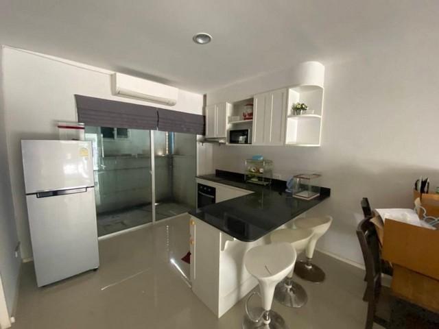 EPL-HS1010 ขายทาวน์โฮม 3 ชั้น อ่อนนุช 17 โครงการ บ้านกลางเมือง สุขุมวิท 77  เฟอร์นิเจอร์ครบครัน เนื้อที่ 20 ตารางวา 3 ห้องนอน 3 ห้องน้ำ