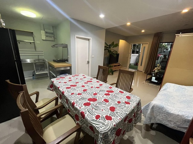 ให้เช่าทาวน์โฮม 3 ชั้น โครงการ Plex residence เกษตร-นวมินทร์  ตกแต่งพร้อมอยู่