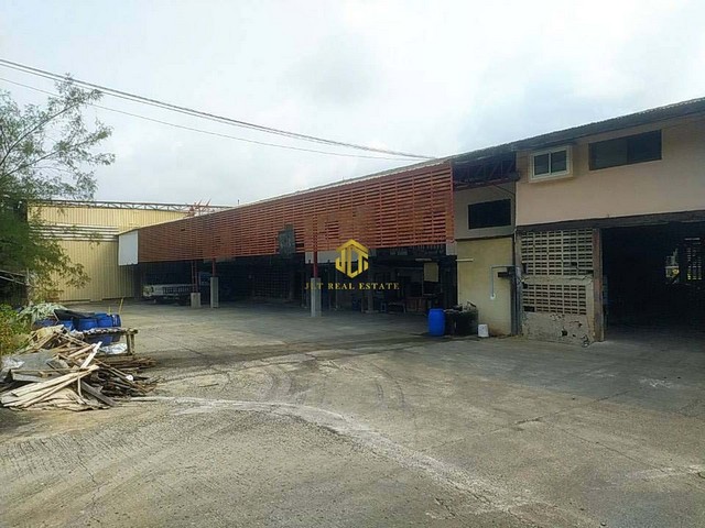 ขายโรงงานฟอกหนังขนาด 9000 ตรม. พร้อมเครื่องจักร มีใบอนุญาตครบ เทศบาลบางปู 52รหัสทรัพย์ : FS045(กรุณาใช้รหัสนี้ในการสอบถาม FS045)ขายโรงงานฟอกหนังพื้นที่รวม 9000 ตรม.ความสูงโรงงานประมาณ 12-16 เมตรโรงงานมีทั้งหมด 5 อาคารมีอาคารใหญ่ 4 อาคาร ติดกันเป็นคู่มีอาคารเล็ก 1 อาคารพร้อมเครื่องจักร อยู่ซอยเทศบาลบางปู 52พื้นที่ 7-1-47 ไร่ ที่ดินลักษณะสี่เหลี่ยมผืนผ้า ผังเมืองสีม่วงใบอนุญาตค