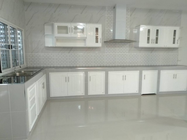 ขายบ้านเดี่ยว 2 ชั้น บ้านสวนริมธาร เนื้อที่ 62 ตารางวา พร้อมอยู่ รีโนเวทใหม่ทั้งหลัง