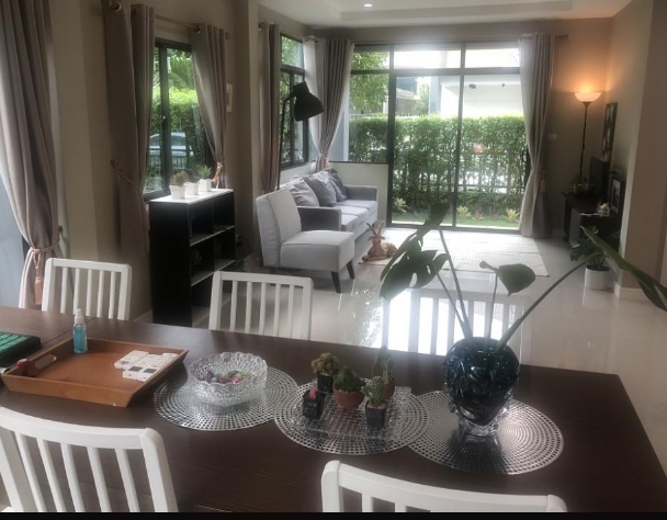 ให้เช่าบ้านเดี่ยว 2 ชั้น หมู่บ้านเอช-เคป ซีรีน บางนา-สุขาภิบาล2 ประเวศ 4 ห้องนอน 3 ห้องน้ำ