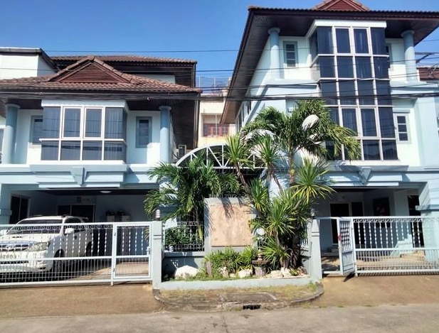  ขายบ้านเดี่ยว3ชั้น  ย่านนาคนิวาส ลาดพร้าว71 โชคชัย4 ใกล้เลียบด่วน เนื้อที่ 110 ตรว 