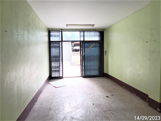 ขายอาคารพาณิชย์ใกล้ โลตัส ถนนยมราช อำเภอเมือง จังหวัดนครศรีธรรมราช PKK04-04084