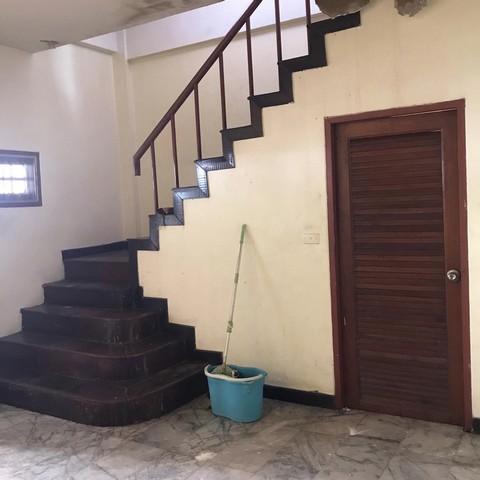 ขายทาวน์โฮม 4 ชั้น ย่านลาดพร้าว 41 ซอยภาวนา ใกล้รถไฟฟ้า สถานีภาวนา