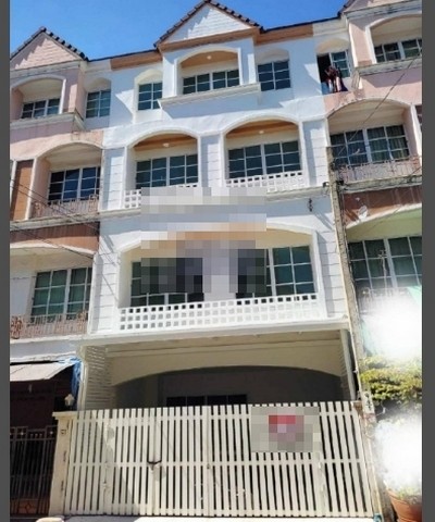 ขายทาวน์โฮม 4 ชั้น  ย่านโชคชัยสี่ ลาดพร้าว 71 นาคนิวาส เนื้อที 20 ตรว มี 7 ห้องนอน 6 ห้องน้ำ ใกล้เซ็นทรัลอีสท์วิลล์ เลียบด่วนรามอินทรา 