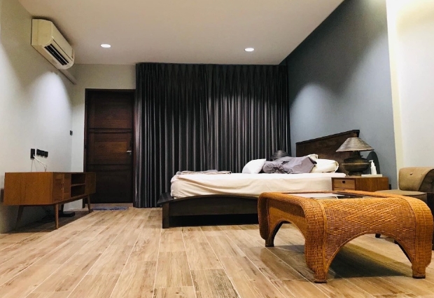 ให้เช่าทาวน์โฮม4 ชั้น  ซอยนนทรี 12 ย่านสาธุประดิษฐ์ สาทร เนื้อที่  20 ตรว มี 2 ห้องนอน 3 ห้องน้ำ