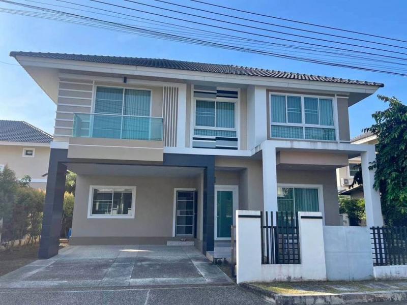 RW003700ให้เช่า บ้านเดี่ยว กาญจน์กนก 12 ใกล้ โรงเรียนนานาชาติ Unity เชียงใหม่พื้นที่ใช้สอย  :    148     ตารางเมตรขนาดบ้าน    :      2    ชั้นประเภทบ้าน  :   3    ห้องนอน   3    ห้องน้ำราคาเช่า     : 30,000 บาทต่อเดือน   (เฟอร์นิเจอร์ & เครื่องใช้ไฟฟ้า (พร้อมอยู่)สถานที่ใกล้เคียงโรงเรียนนานาชาติ Unity เชียงใหม่สนใจติดต่อ Line @shoriasset(มี @ ด้วยนะคะ)https://lin.ee/TaMYx2l.K.เอ็ม 0869103639K.ดา 0647874793*มีบ้านเดี่ยวและคอนโดปล่อยให้เช่าและขายสน