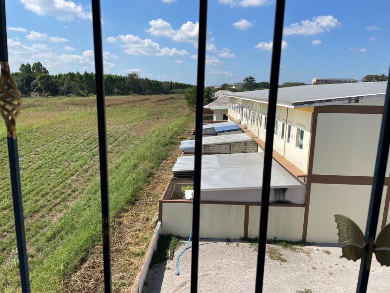 ขายอาคารพาณิชย์ 3 ชั้นห้องริม ตกแต่งสวยสไตล์ญี่ปุ่นด้วยไม้หอมฮิโนกิ พร้อมทำกิจการติดกับศูนย์ราชการอำเภอวังน้ำเย็น จังหวัดสระแก้ว