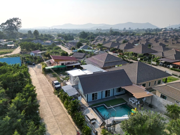 ขายด่วน!!!  บ้านพูลวิลล่า บางเสร่,ชลบุรี ที่ดิน ขนาด 52 ตร.วา ติดพื้นที่บ้านเดี่ยวพูลวิลล่า