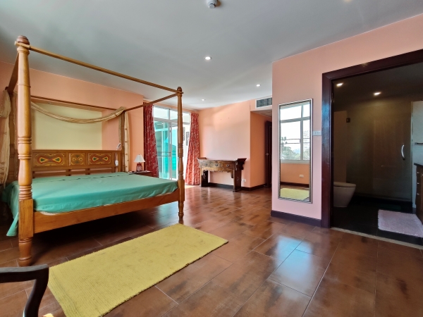 ขายคอนโดด่วน!!! เรสซิเด้นซ์ โฟร์ คอนโดมิเนียม พระตำหนัก พัทยา,ชลบุรี