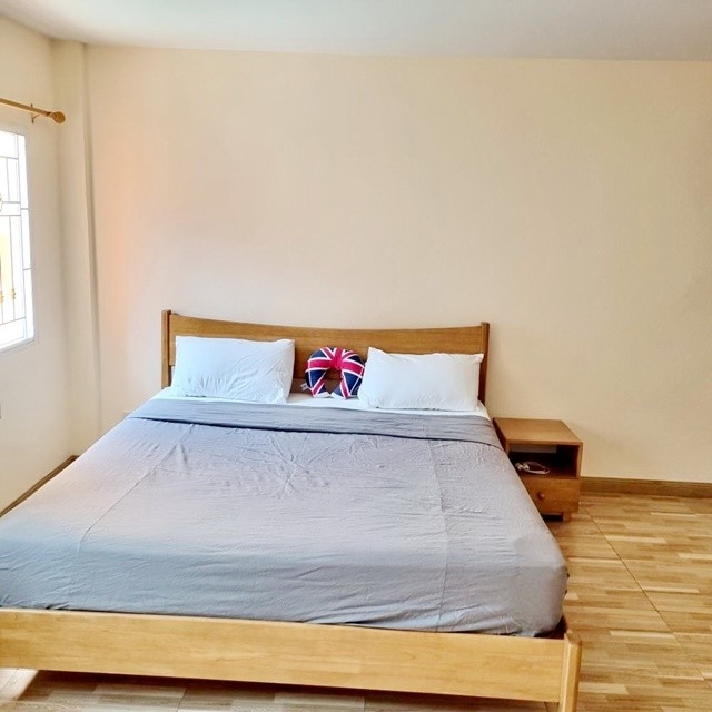 ขายที่ดินติดทะเลพร้อมสิ่งปลูกสร้าง หาดเพชรรีสอร์ท จังหวัดเพชรบุรี