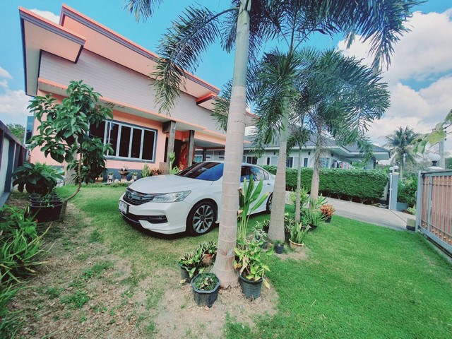 ขายบ้านทรงโมเดรินชั้นเดียวเขตบ้านแลง เมืองระยอง สภาพใหม่สวยมาก