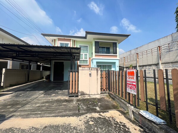 ขายบ้านเดี่ยว แปลงมุม 4 นอน 2 น้ำ มบ.ซีนเนอรี่ มหาชัย-พระราม2 ถูกสุดในโครงการโครงการ : ซีนเนอรี่ มหาชัย-พระราม2 (Scenery Mahachai-Rama2)ที่ตั้ง : ถนน เอกชัย ต.นาดี อ.เมืองสมุทรสาคร จ.สมุทรสาครรหัสทรัพย์ : C-5654ราคา : 5,100,000 บาท (ค่าโอน50/50)ประเภท : บ้านเดี่ยวสูง : 2 ชั้นเนื้อที่ : 66.3 ตารางวาพื้นที่ใช้สอย : 140 ตารางเมตรทิศ : ตะวันออก…………………………………………………………………ห้องนอน : 4 ห้องห้องน้ำ : 2 ห้องห้องอื่นๆ : 1 ห้อ