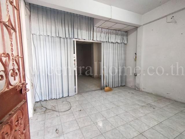 P2 ทาวน์เฮ้าส์ คณาทรัพย์ เจริญพัฒนา - รามอินทรา 117 ใกล้ แฟชั่นไอส์แลนด์