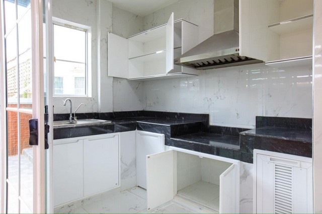 HS659ขายบ้านเดี่ยว 2 ชั้น หมู่บ้านมัณฑนา ราชพฤกษ์ รัตนาธิเบศร์ บิ้วอินท์ทั้งหลัง เดินทางสะดวก