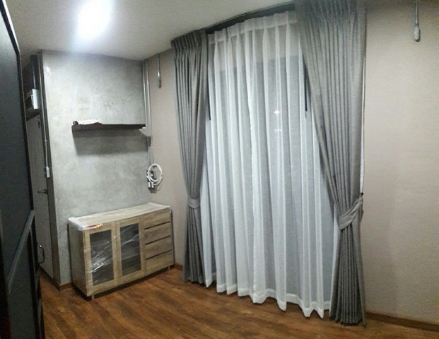 ขายบ้าน 3 ชั้น จรัญสนิทวงศ์ 37 ขนาด 5นอน 6น้ำ ชั้นล่างค้าขายได้ บางกอกน้อย กรุงเทพ