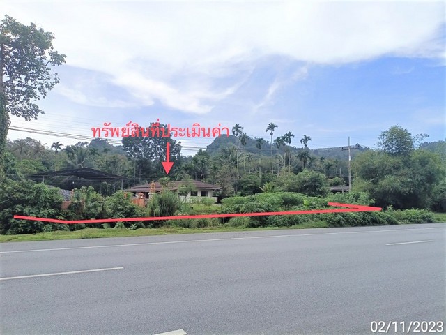  รายละเอียดเพิ่มเติม Code ID : PKK02-08390  ราคาขาย  4,508,000 บาท- ขนาดพื้นที่ :  710.90 ตร.ว. - พื้นที่ใช้สอย : 336.00 ตร.ม.  - จำนวนห้อง :  3 ห้องนอน 4 ห้องน้ำ  - ที่จอดรถ :    2   คัน- บ้านหันทางทิศ : - พิกัดทรัพย์ : https://maps.app.goo.gl/hkEKPa7jhWzaRc7K6    สถานที่ใกล้เคียง- ใกล้โรงพยาบาลร่อนพิบูลย์- ใกล้โลตัส โก เฟรช ร่อนพิบูลย์ ,นครศรีธรรมราช  - ใกล้CP Freshmart ร่อนพิบูลย์-ร่อนพิบูลย์  - ใกล้โสภณฟู้ดส์มาร์เก็ต สอบถามเพิ่มเติม/นัดชมโทร. 097-419-5982(�