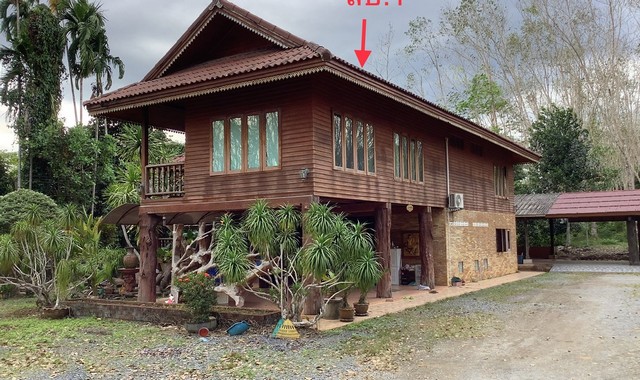   รายละเอียดเพิ่มเติม Code ID : PKK02-14472  ราคาขาย 7,399,000  บาท- ขนาดพื้นที่ :   383.60 ตร.ว- พื้นที่ใช้สอย :  320.06 ตร.ม. - จำนวนห้อง :  3 ห้องนอน 3 ห้องน้ำ  - ที่จอดรถ :     1  คัน- บ้านหันทางทิศ : - พิกัดทรัพย์ : https://maps.app.goo.gl/NmQf6LCdg7frnh4k6    สถานที่ใกล้เคียง- ใกล้โรงพยาบาลทุ่งสง- ใกล้Cp เฟรชมาร์ท ทุ่งสง - ใกล้โลตัสโกเฟรซ สาขาทุ่งสง2- ใกล้โรงพยาบาลรวมแพทย์ทุ่งสง   สอบถามเพิ่มเติม/นัดชมโทร. 097-419-5982(พลอย)โทร. 096-932-4624(ออมสิน)Line : @panaya (มี@