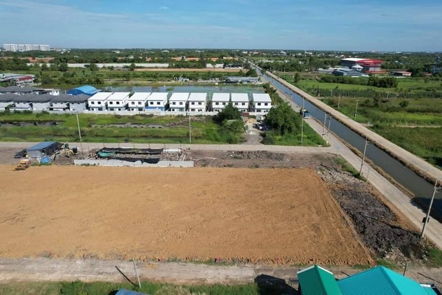 ที่ดินเงินผ่อน คลอง3 คลองหลวง ปทุมธานี ห่างจาก ถ.คลองหลวง 1.5 กม. แบ่งขนาด 100-200-400 ตรว. ราคาเริ่มต้น 15,900บาท/ตรว.