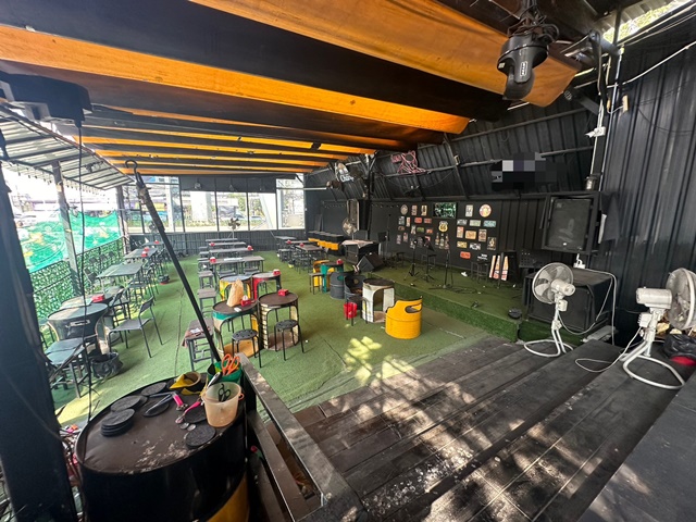 ให้เช่า-เซ้งร้านอาหารกึ่งผับ ติดรถไฟฟ้าสีชมพู ถ.รามอินทรา ลาดปลาเค้า 200ตรว. 800ตรม.ครบพร้อมเปิดกิจการต่อได้เลย  2โถง 4น้ำ 10จอดรถ 3แอร์