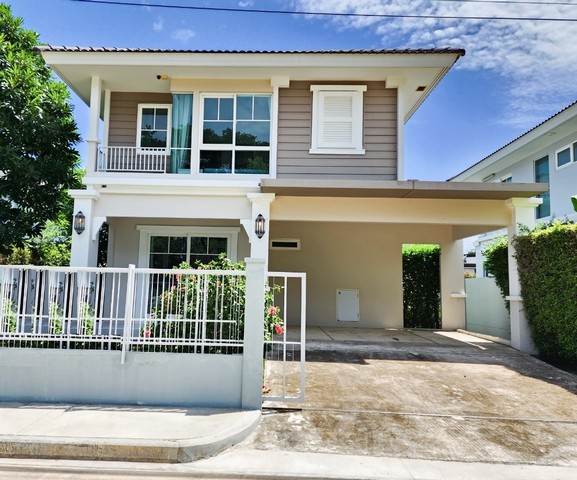 ขายบ้านเดี่ยว 2 ชั้น 60 ตรว. หมู่บ้าน Villaggio บางนา ซอย Abac บางนา บ้านตัวอย่างตกแต่ง Built In  ทั้งหลัง พร้อมวิวทะเลสาป  