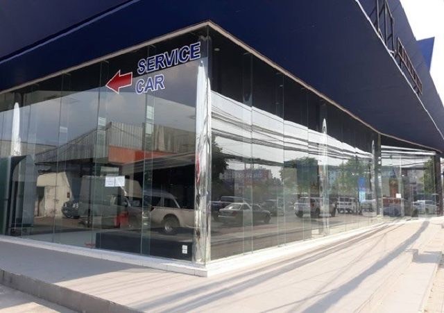 ให้เช่าโชว์รูมพร้อมสำนักงาน 1344 ตรม. ย่านศรีนครินทร์ ติดถนนใหญ่ ทำเลดีมาก เหมาะทำเป็น โชว์รูม