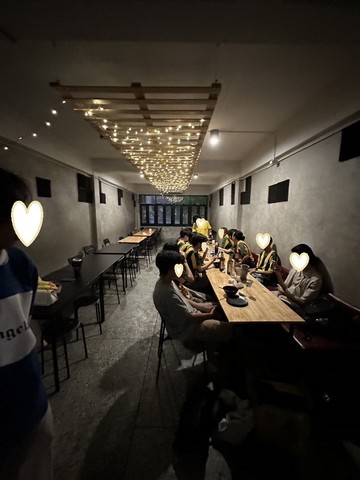 ปล่อยเซ้ง!!! อาคารพาณิชย์ 4 ชั้นครึ่ง ตึกบรรทัดทอง ติดถนนใหญ่เส้นเมนหลัก หลุดห้องสุดท้ายตกแต่งพร้อมอุปกรณ์เริ่มกิจการได้เลย