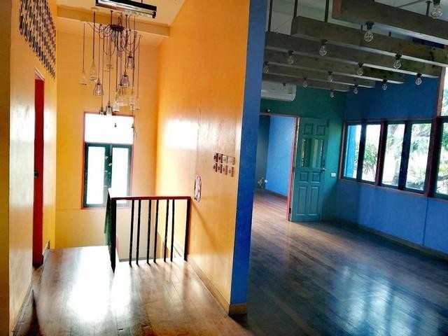 PO185ให้เช่าบ้าน ถนนสุขุมวิท 63 (เอกมัย) กลางเอกมัย 300 ตรว. เหมาะทำธุรกิจ จอดรถโดยรวมประมาณ 10-12