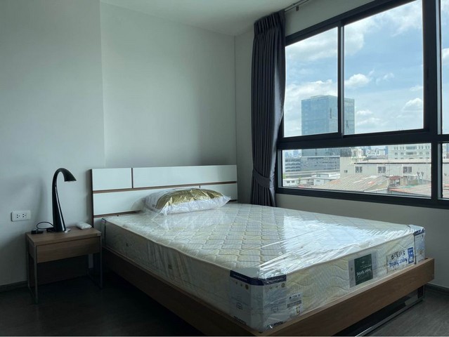 Ideo Sukhumvit 93, nice, clean, quiet, 8th floor, BTS Bang Chak.***Service for selling/renting houses, condos and giving advice. If interested, contact at any time***Interested in additional details or pictures or making an appointment to see the room?Contact Ekachai (Aui)T. 089-799-5598Line ID: @auiauiaui001 (add @ in front) (Agent Post)Room type: 1 bedroom, 1 bathroomSize 34.48 sq m., 8th floorNew, clean room, beautifully decorated, ready to move in.details-------------------------------------------------- ------------Rental price: 18,000 baht per month-------------------------------------------------- ------------*Nearby important places (Based on information from Google Map)- Tesco Lotus On Nut 850 m.- The Pyll Sukhumvit 54 1 km.- Udomsuk Market 2.5 km.- Bangkok Technology College 280 m.- BTS. Bang Chak-------------------------------------------------- ------------Rental conditions1 year rental contractPay 1 months rent in advance, 2 months room security deposit.Tag : #BTS #Thonglo