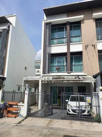 PO187ให้เช่าทาวน์โฮม โครงการ บ้านกลางเมือง ถนนโชคชัย 4 ซอย 50 เดินทางสะดวก ใกล้เลียบด่วนรามอินทรา