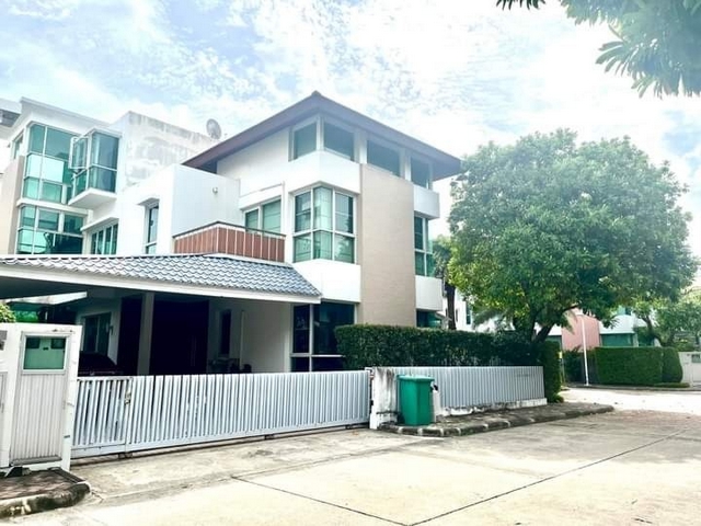 WW159AD ขาย บ้านใน โครงการเดอะสตาร์ เอสเตท พัฒนาการ (The Star Estate Pattanakarn 69) ,บ้านหลังมุม